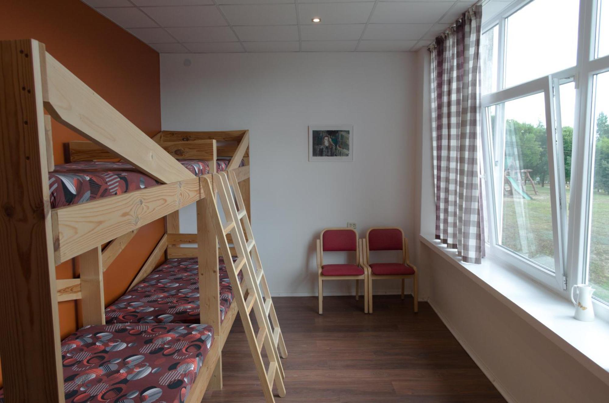 Nakvyne Miroslave Bed and Breakfast Miroslavas Εξωτερικό φωτογραφία